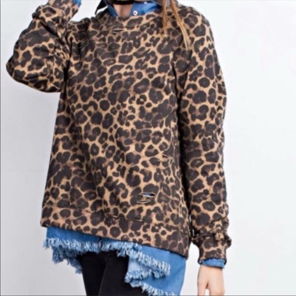 easel | Tops | Easel Leopard Print 